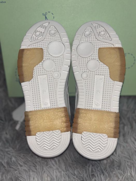 Vand Off White out of ofice white 41