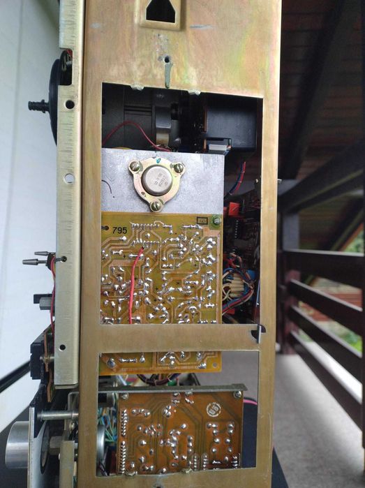Magnetofon ROSTOV 105, s-a facut revizie capitala.