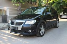 VW Touran Cross  2.0 TDI   6+1 места  нов внос