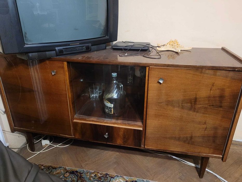 Vand comoda sufragerie