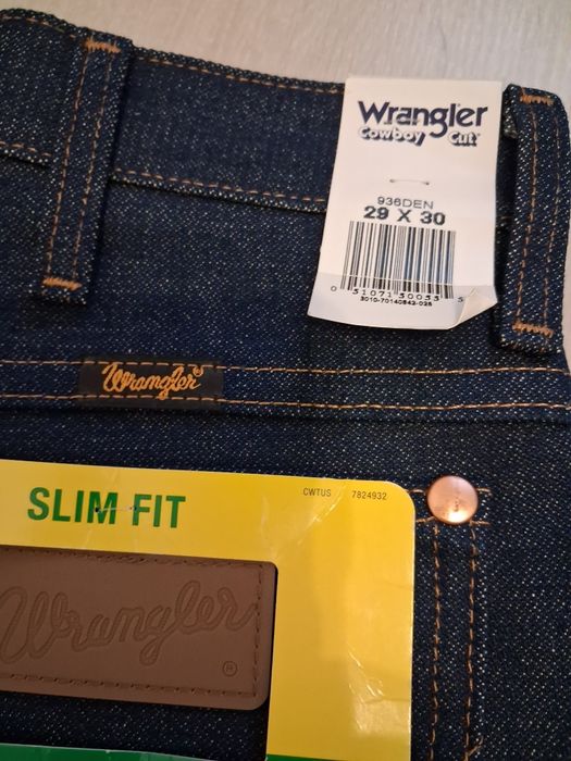 Vând Blugi Wrangler Slim Fit Cowboy 29×30 S-M  Noi cu eticheta Barbati