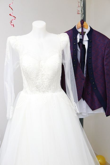 Rochie mireasa pe corset