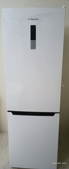 Продаётся новый холодильник