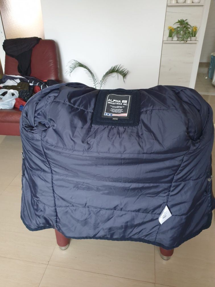 Vand haina ALPHA INDUSTRIES marimea M