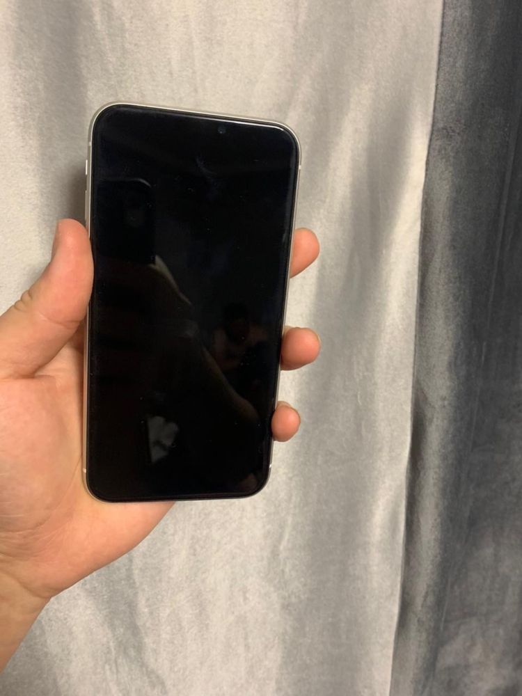 iphone 11 84% акб