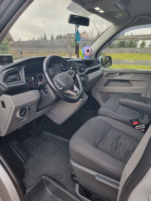 Wolkswagen Caravelle 150CP Automat 2021