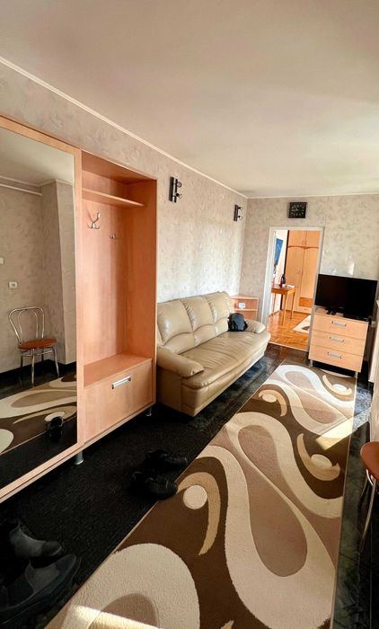 Apartament 2 camere decomandat etaj 2 - Precista