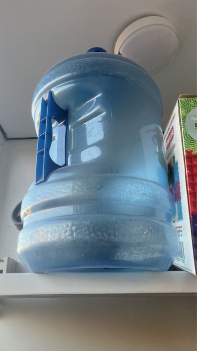 Бутылка 19 литровая