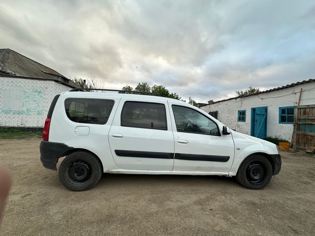Lada largus 7-мест