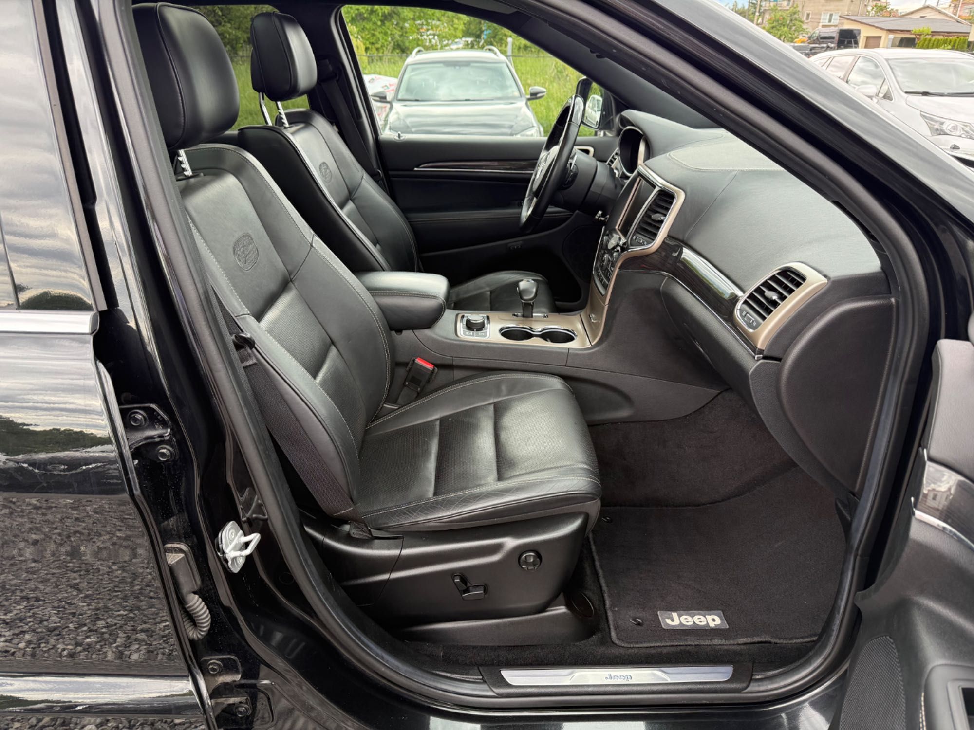 Jeep Grand cherokee OVERLAND 3.0 CRD (250 кс) 4x4 Automatic 236 000 km