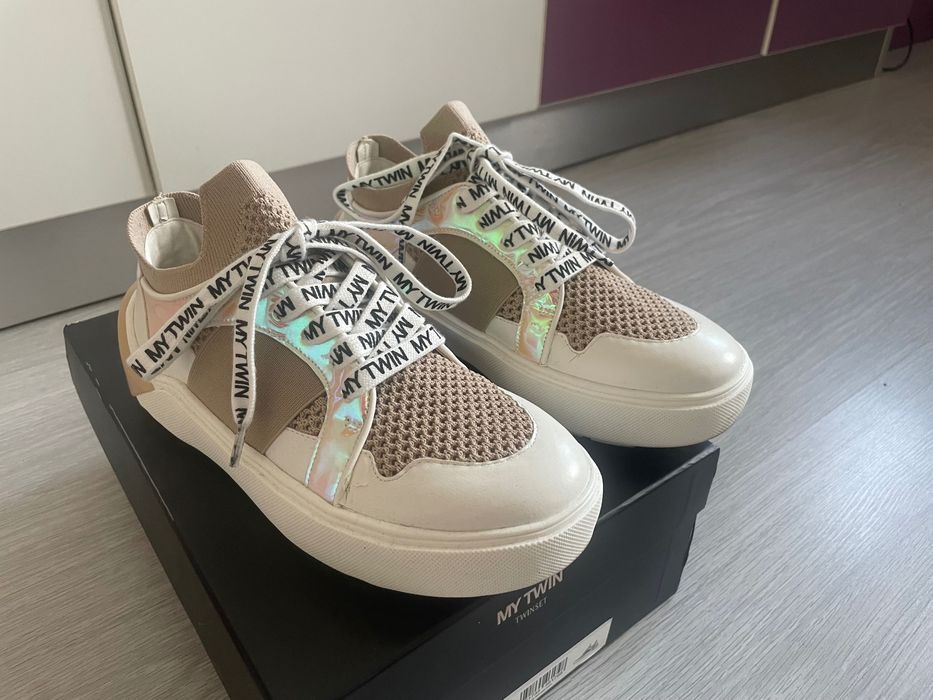 Маратонки Twinset 36 номер