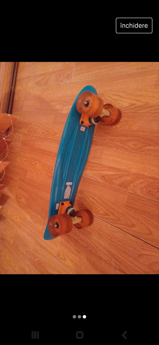 Vând skateboard.