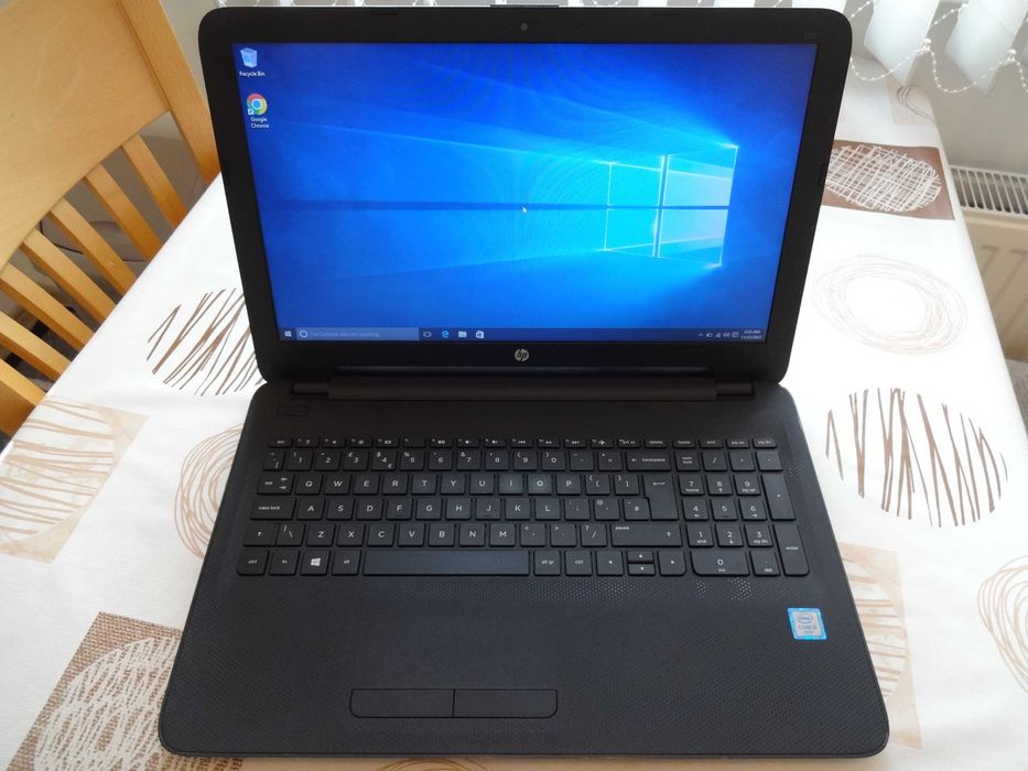 Лаптоп HP 250 G4 15.6" i5-6200U 2.3GHz/RAM 8GB DDR3/SSD 256GB