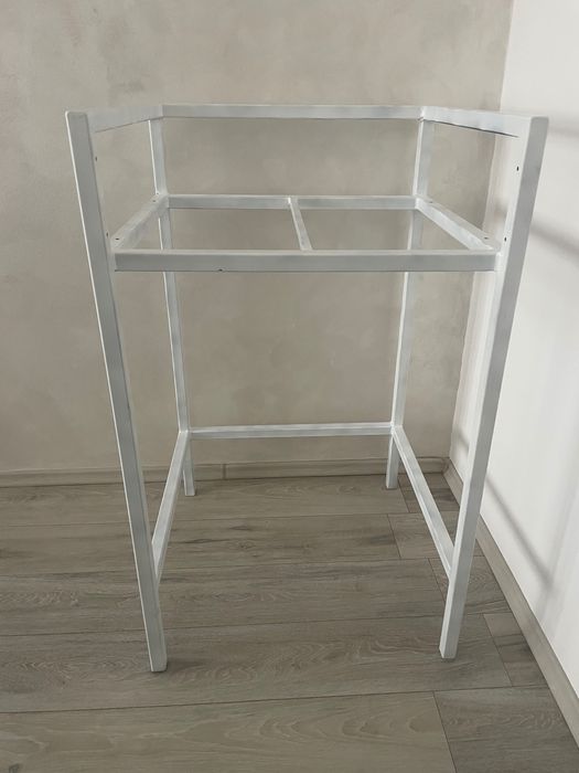 Метална поставка за пералня и сушилня