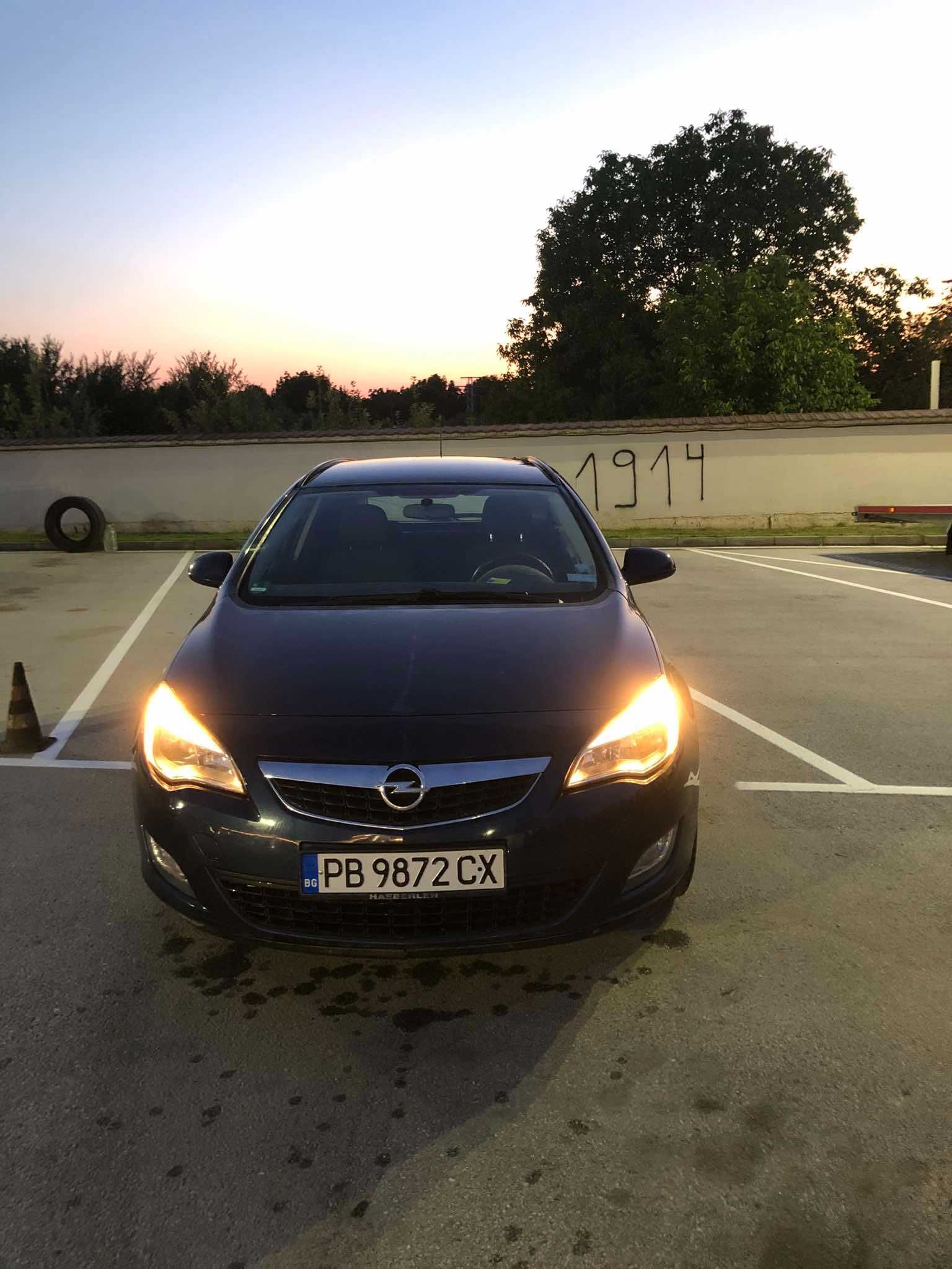 opel astra 2.0 cdti 2011 година на части