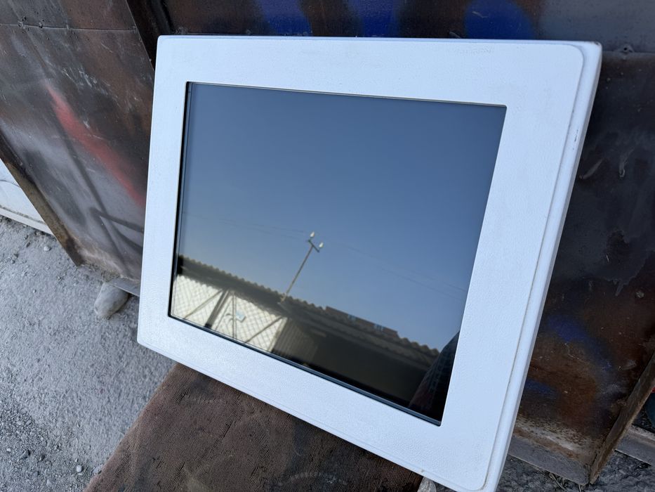 * сенсорный монитор 19 дюйм встраиваемый в отличном состоянии