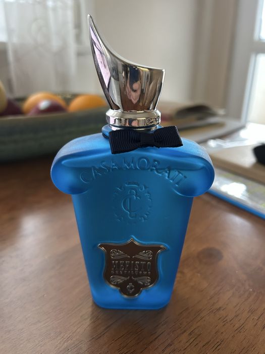 Нови и използвани парфюми от личната колекция.