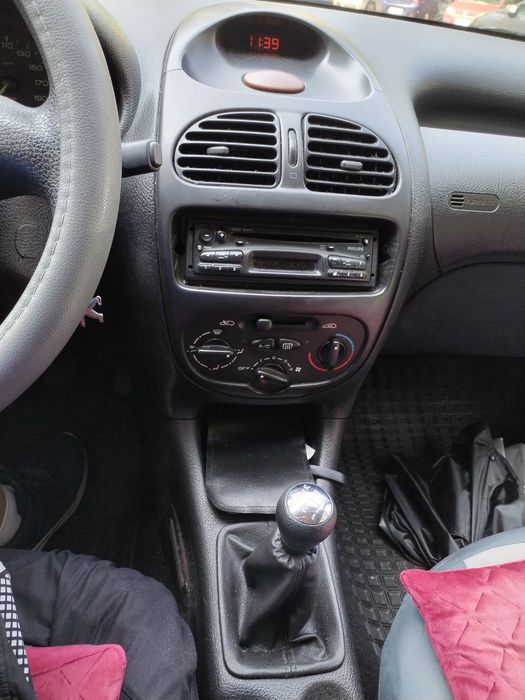 Peugeot 206 1.4 benzina
