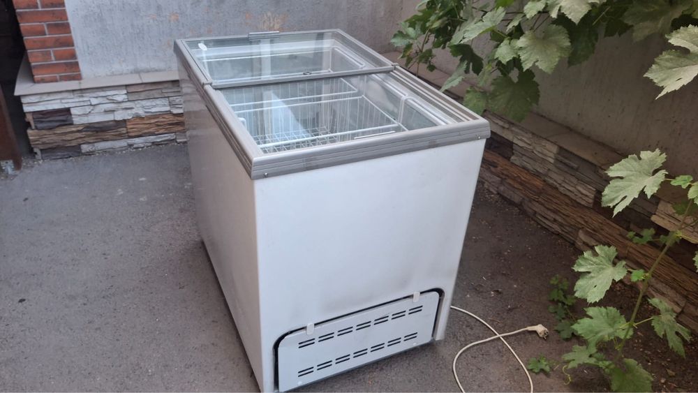 Продом морозильник Бирюса 260 Н-5 белый обьем 200-260 литров