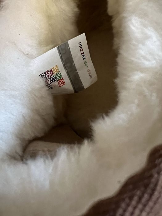 Боти  UGG от естествена агнешка кожа