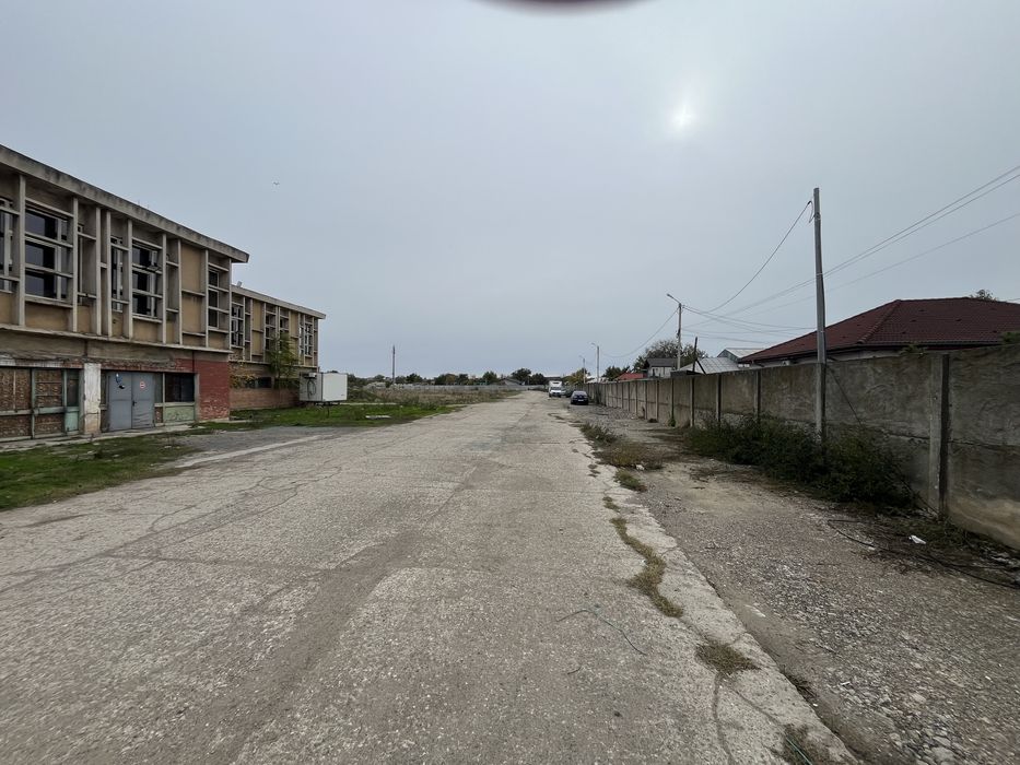 Teren intravilan de vanzare