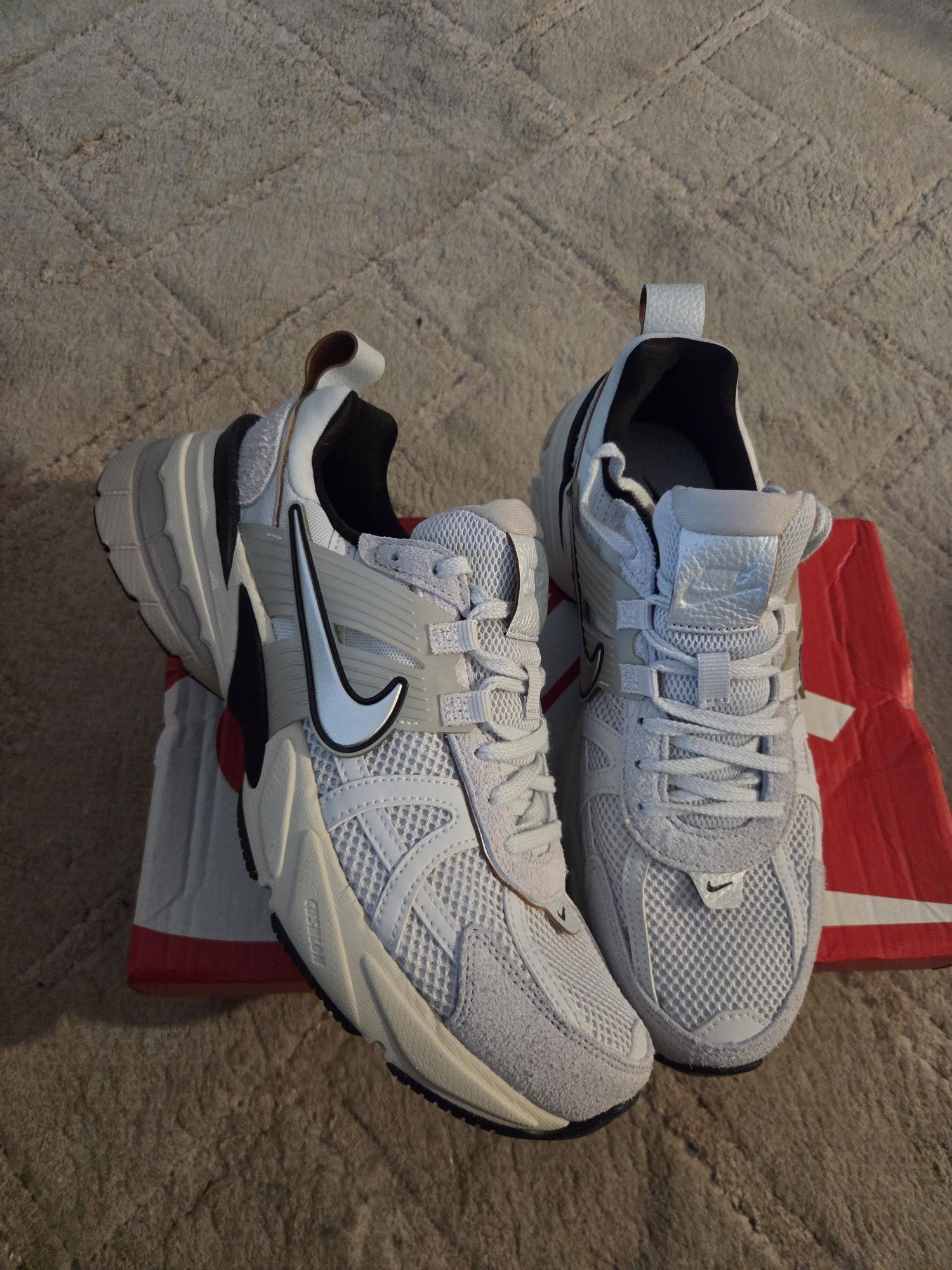 Nike V2K run 41 номер
