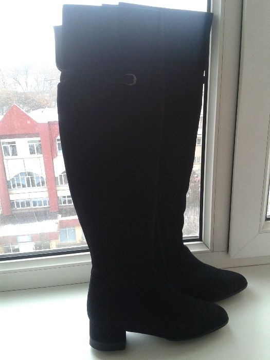 Продам ботфорты замшевые