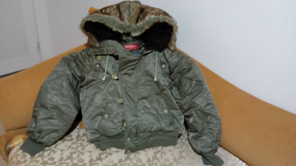 Топло яке Blu Deise с качулка