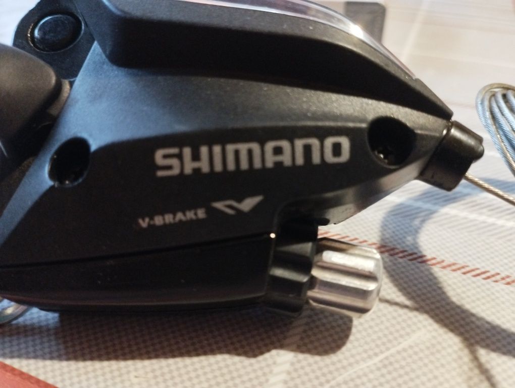 Команда/спирачен лост Shimano
Приложението е инсталирано
Комплект 2 ск