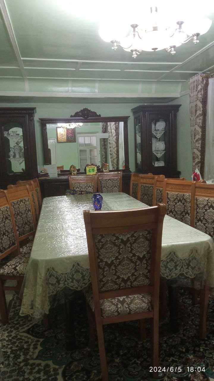 Ko`kchada 10 xonali hovli sotiladi holati yaxshi fayzli xonadon
