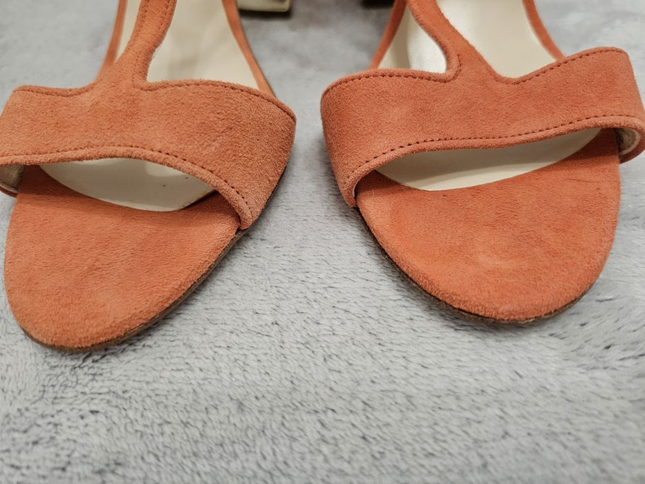 Sandale noi portocalii din piele de calitate italiana marime 39