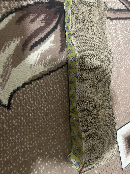 Продаю лоток для кошек с миской и когтеточкой