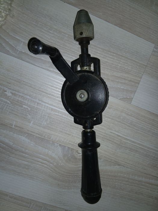 Ручная дрель СССР новая