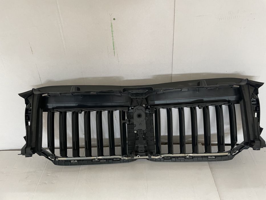 Grila activa BMW seria 7 G11 G12 LCI FACELIFT