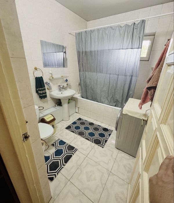 Ц1 2-х комнатная квартира , 65м2 . Садик Азимов