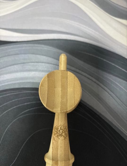 Ken krom kendama ds