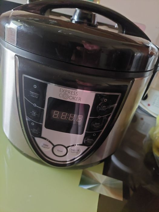 Oală de gătit la abur