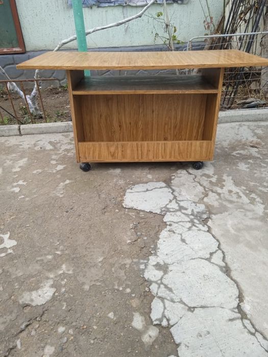 Журнальный столик