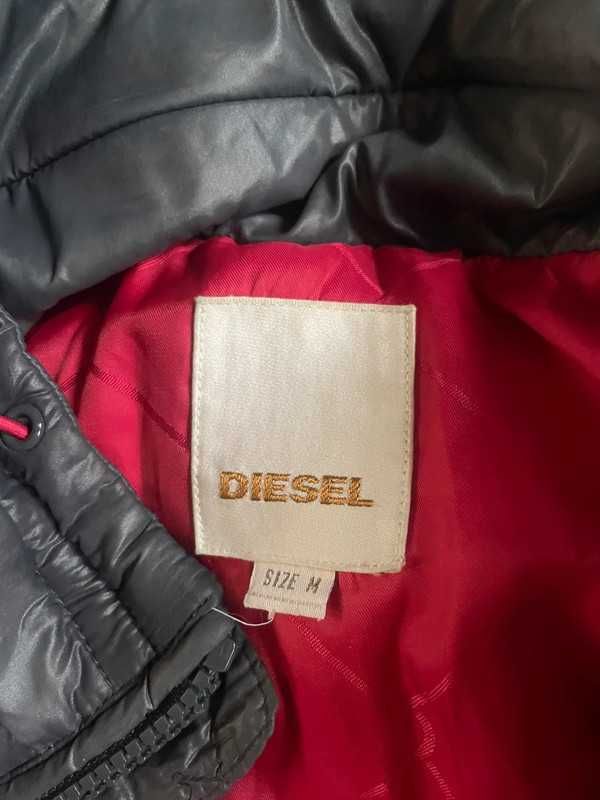Geaca marca Diesel umpluta cu puf, marime M