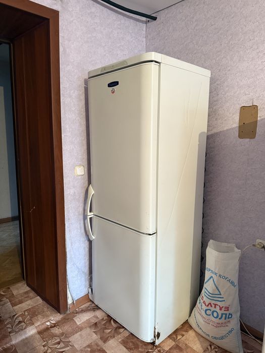 Продам холодильники