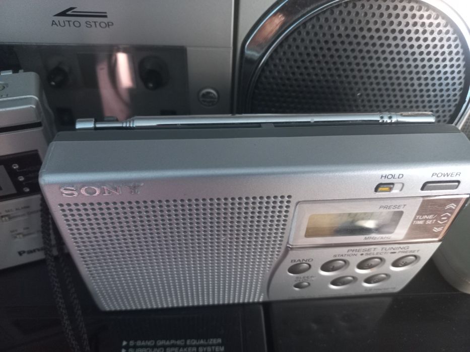 Radio Panasonic si Sony