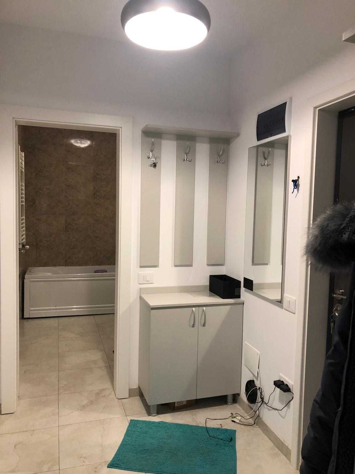 PROPRIETAR! Inchiriez  Ap. 1 cam., V. Lupului, str. Soarelui
