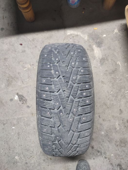 Продам резину зима в отличном состоянии