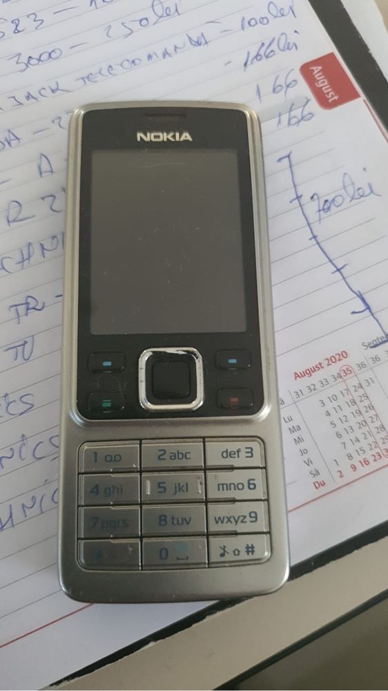 Telefon cu butoane Nokia 6300