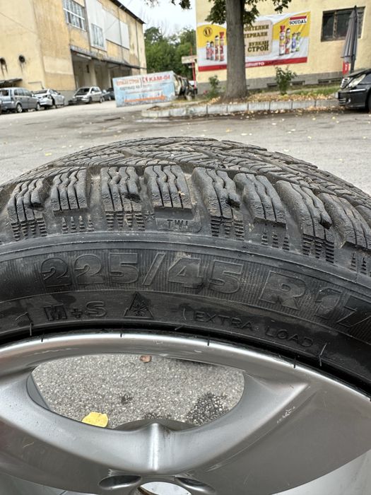 Зимни Гуми с Джанти  225/45R17