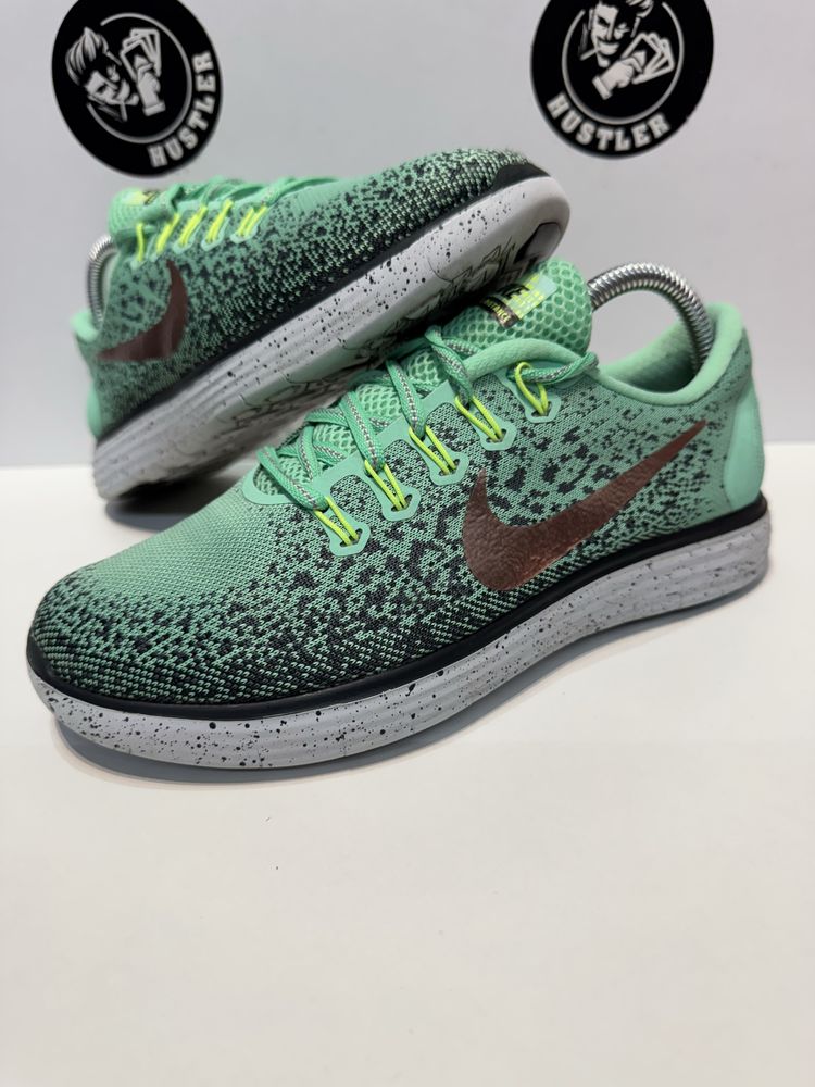 Маратонки NIKE  .Номер 38.5