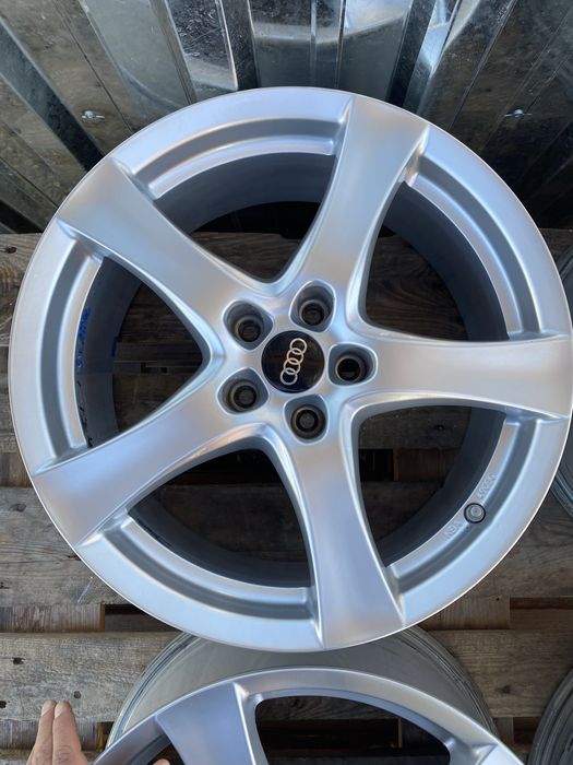 18 цола 5 х 112 мм Мерцедес , Фолксваген , Ауди , Шкода , VW