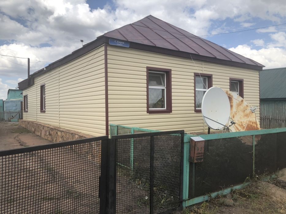 Продам тёплый шпальный дом