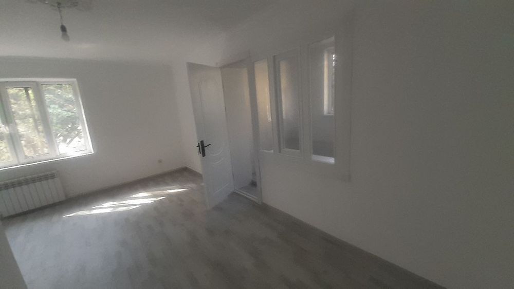 Квартира сотилади.2/1/1. 43.5кв.м. 25000.Файзли кўчаси.Чирчиқ аркада.