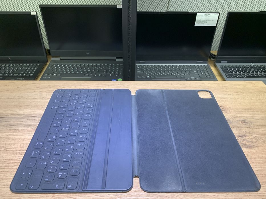 Smart KeyBoard Folio, A2038, хорошее состояние, 1152/А10